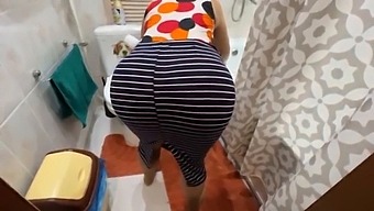 Anal sex in a homemade mature ass