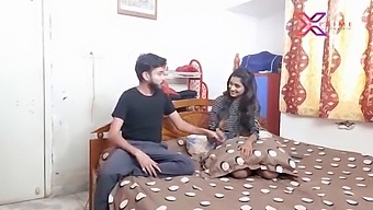 Desi hot girlfriend having sexy fuck with her boyfriend